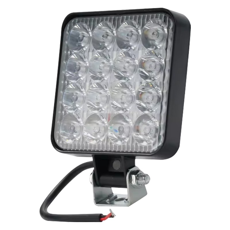 faro-fendinebbia-quadrato-per-auto-16-led-48-w-lm-1800